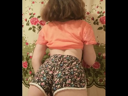 ❤️ Sexy jonge babe dy't har koarte broek op 'e kamera útstrielet ️ Anale fideo by ús fy.hentaidude.ru